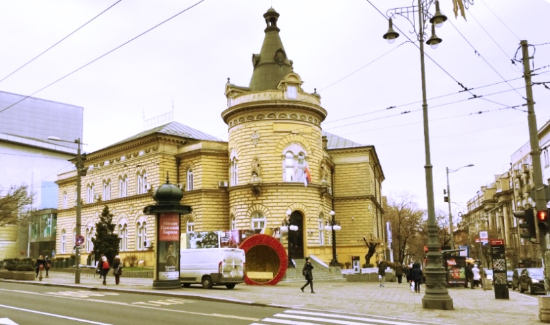 Officers' club building (now SKC)