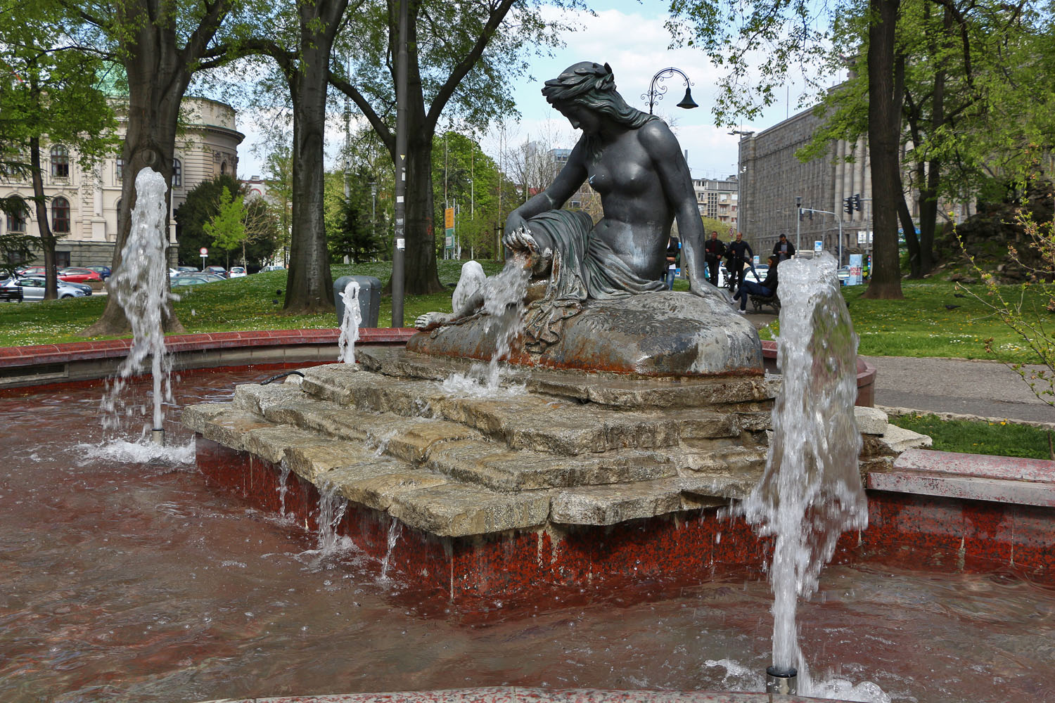 "Girl with a jug" fountain